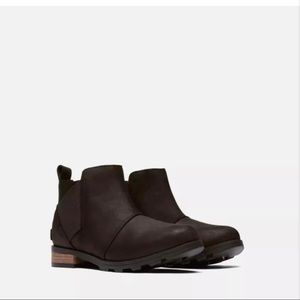 Sorel Emelia Chelsea Boots 9.5- Fully Waterproof!